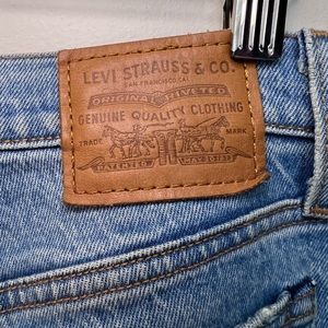 Levi Wedgie jeans‎